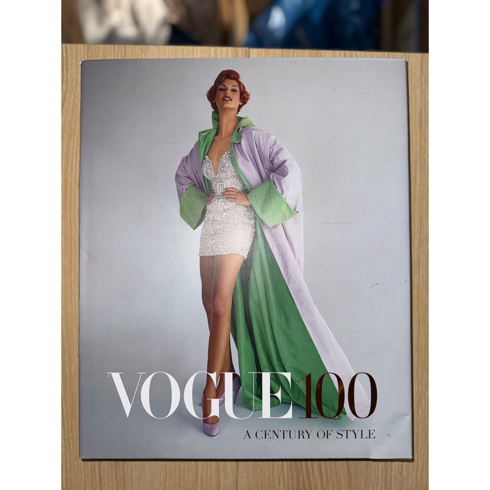 Vogue 100 A Century of Style Hardcover Book Robin Muir Abrams Fashion History